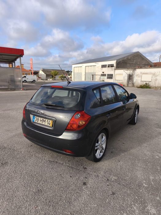 Kia CEED 1.6 Gasoleo 2009