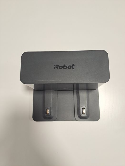 Aspirador Robô IROBOT Roomba Combo Essential Preto
