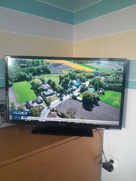 Jak nowy telewizor Hitachi 32HBC01 Ekran 32 cale Gwarancja Wysyłka