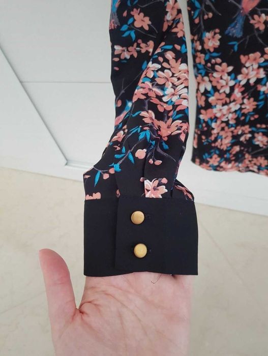 Camisa padrão floral