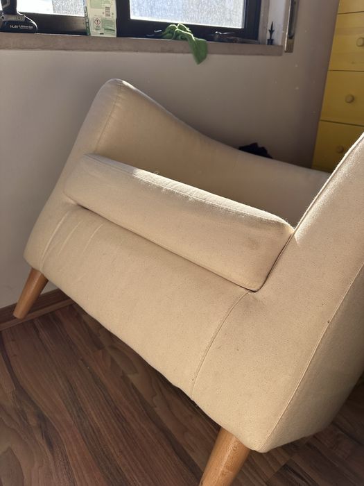 Poltrona IKEA (modelo CARLSTA) – bege