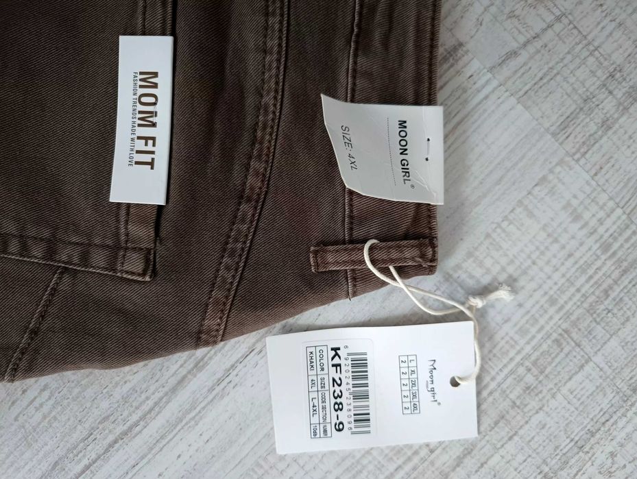 Spodnie damskie MOM FIT
