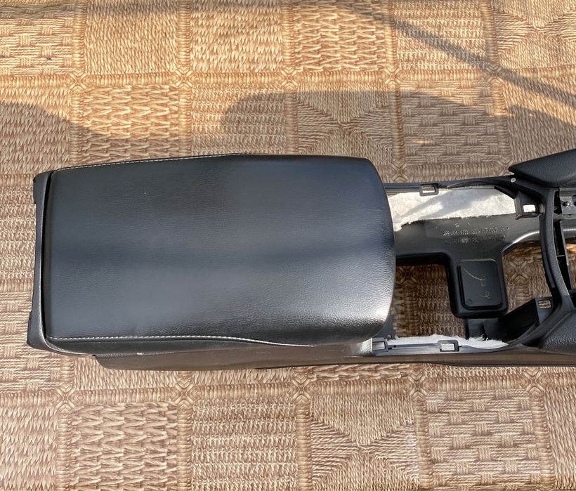 Центральная консоль Nissan Rogue!