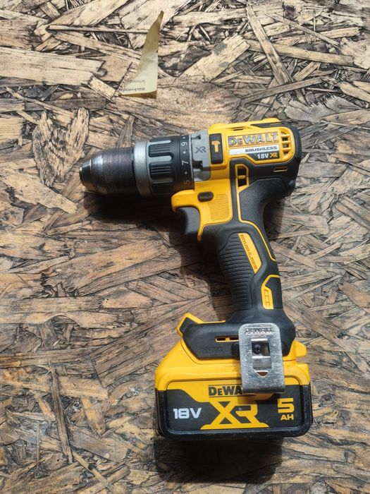 Wkrętarka DeWalt dcd 796p1