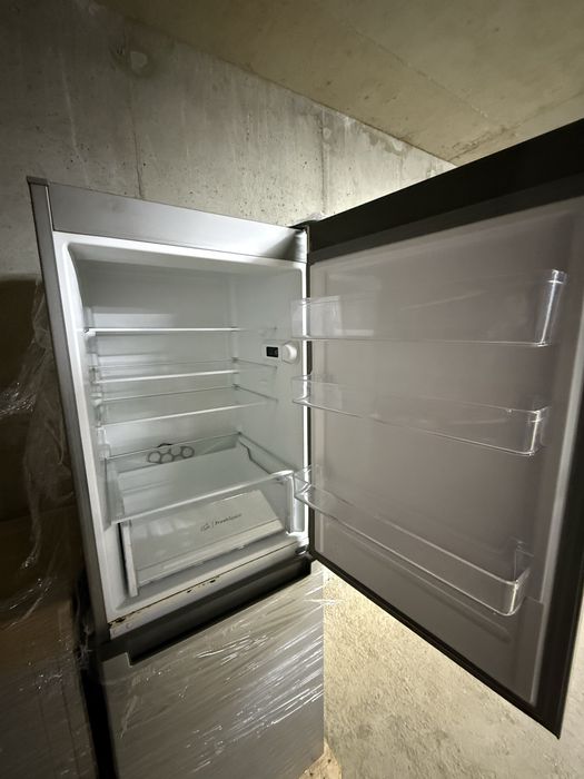 Холодильник indesit