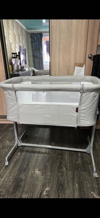 Дитяче приставне ліжечко Carello Luna