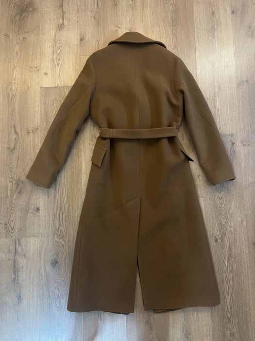 Пальто бренду NOVE