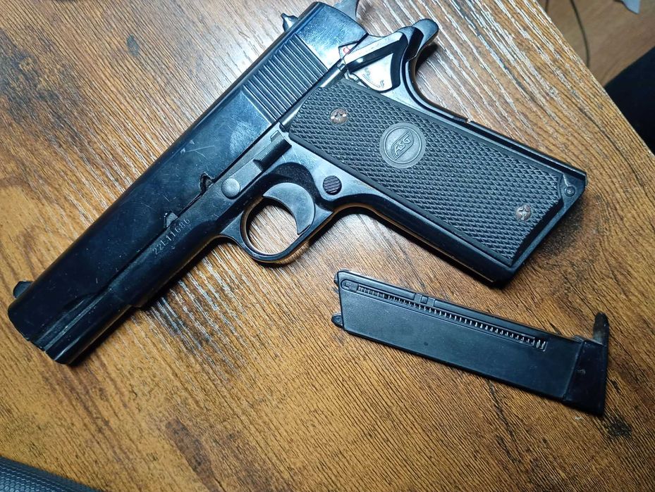 replika colt m1911