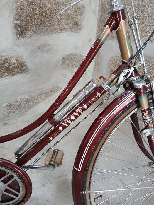 Pasteleira YeYe Luxo Restaurasa