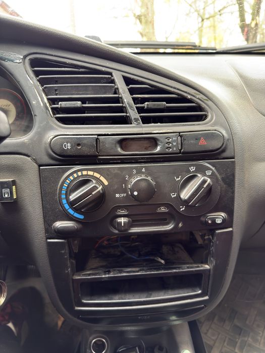 Продам Daewoo Lanos 1,6