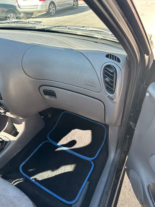 Ford Fiesta 1.8 2000 3portas