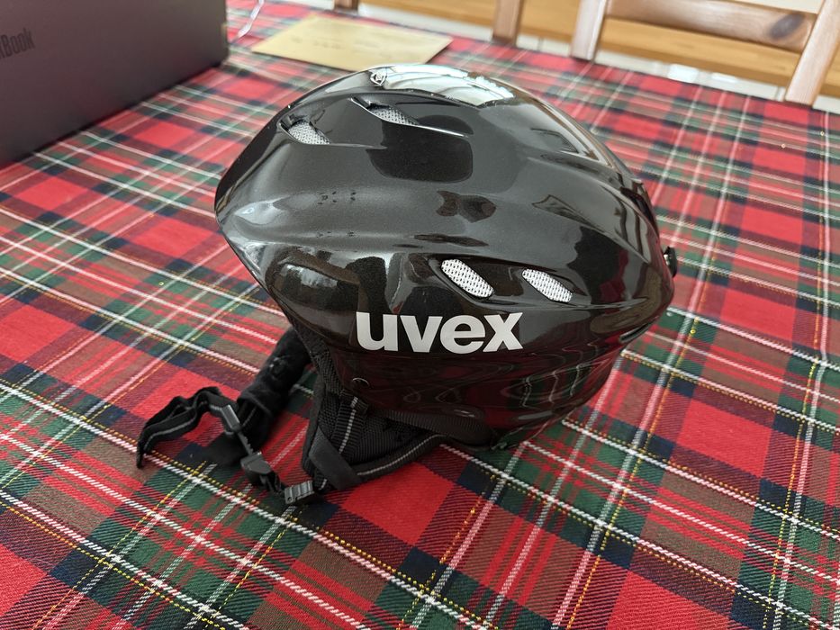 Kask narciarski Uvex M