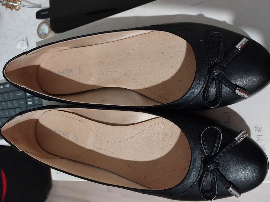 Продам балетки Geox