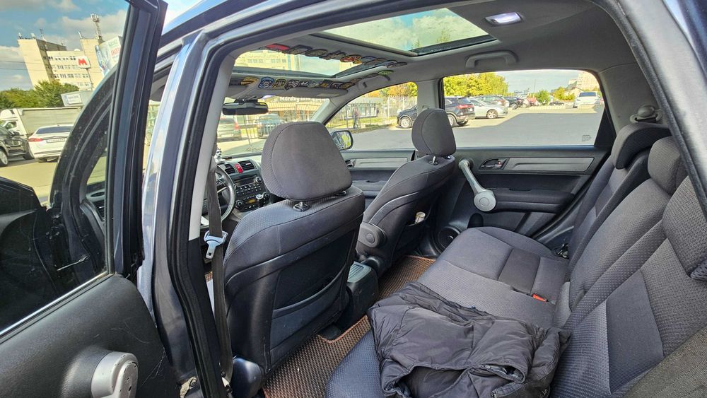 Продам Honda CR-V 2007 года в отличном состоянии!