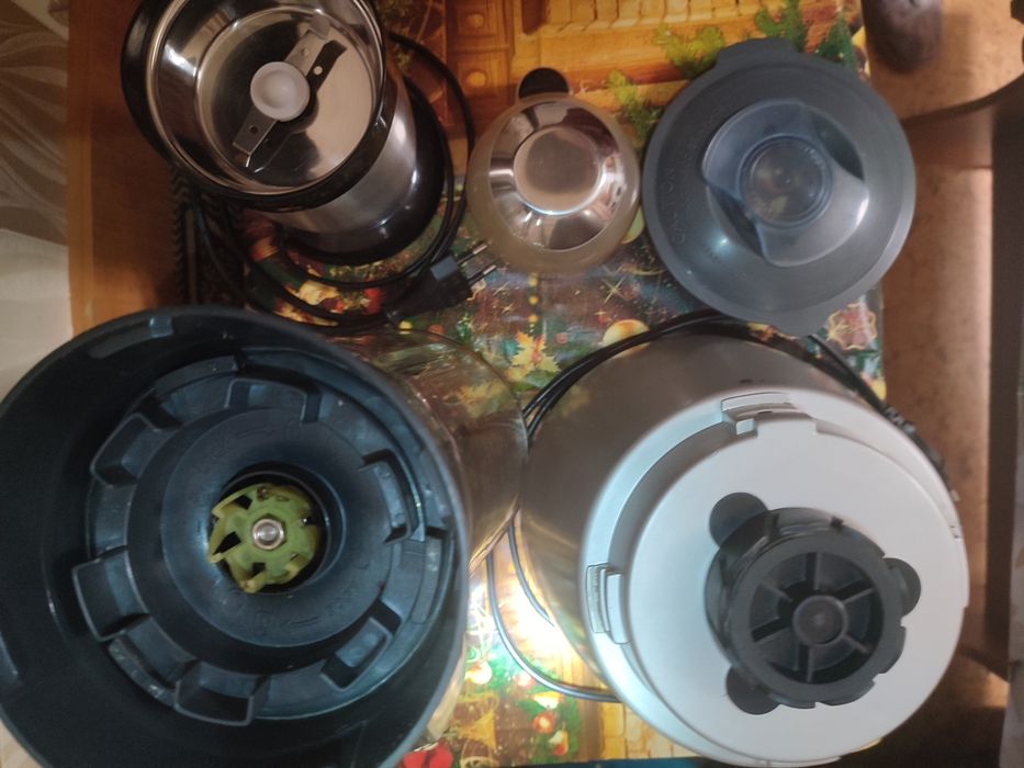 Кофемолка  , блендер б/у