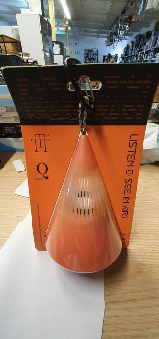 pomarańczowy głośnik Bluetooth Trettitre