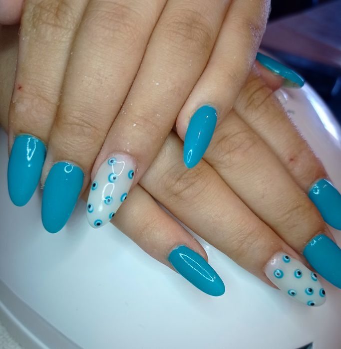 Unhas de gel/verniz gel