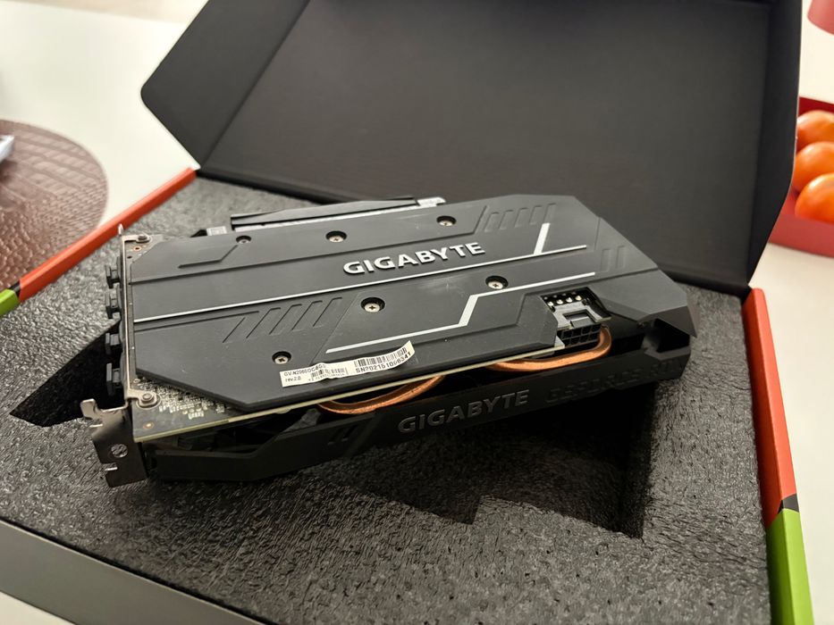 Geforce RTX 2060447456533682606084