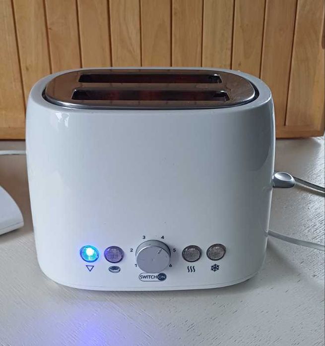 Продам тостер SWITCH ON  (Болгарія)