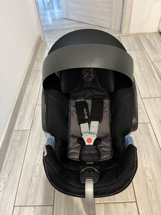Nosidełko, fotelik samochodowy Cybex Atom 5