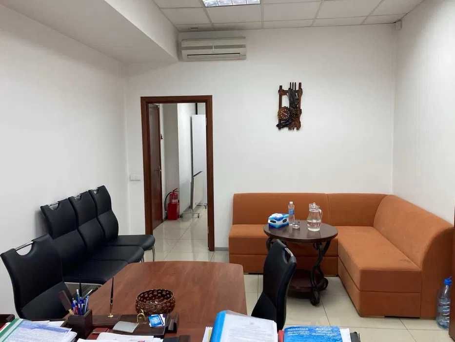 Продаж Фасадного Приміщення Науки 30 ! 207 кВ! Банк! Стоматологія