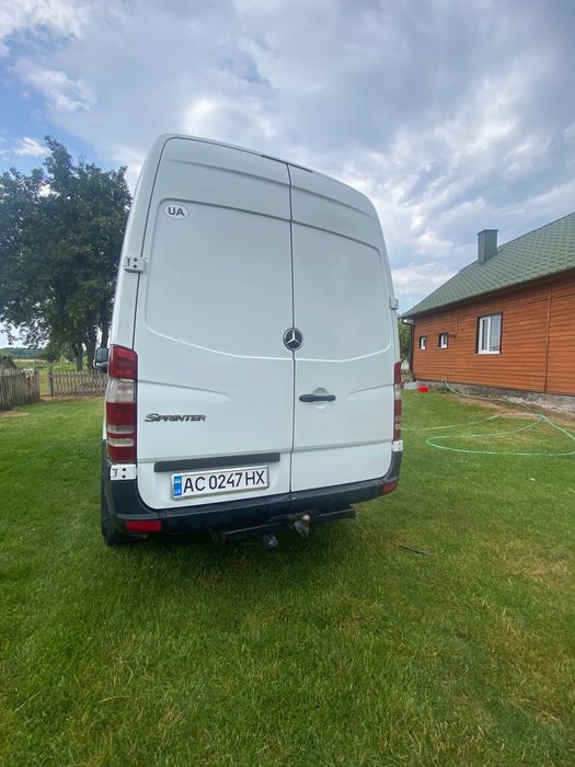 Автомобіль SPRINTER