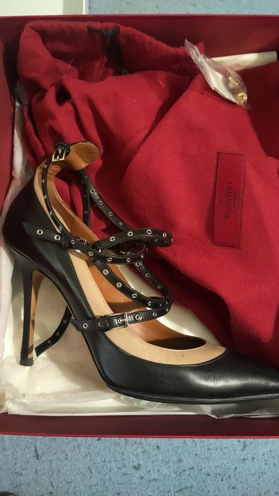 Вечірні мешти брендові на шпильці