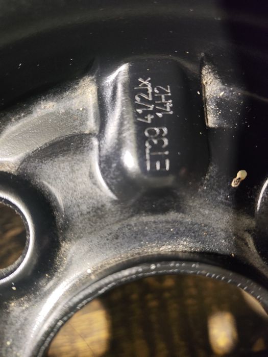 Felgi stalowe z oponami