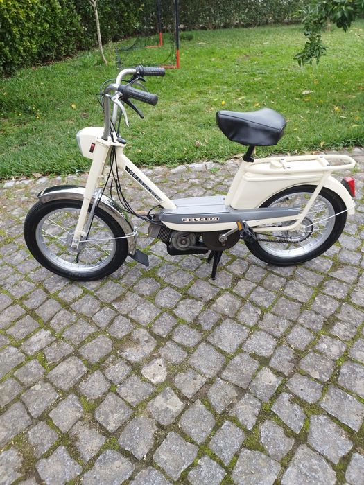 Peugeot mobilete 102