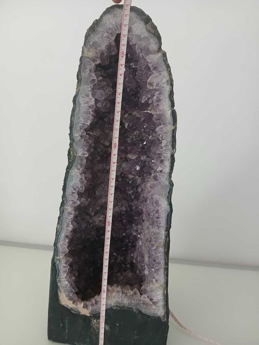 Capela de Ametista Natural – Peça Decorativa Imponente