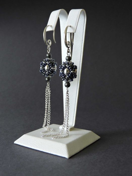 Сережки кульки з ланцюжком сріблясті довгі сережки ручна робота