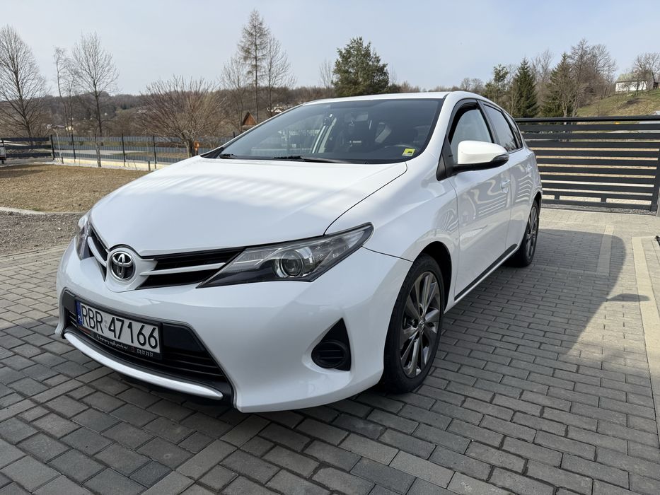 Auris 2015r 1.4D 90KM salon PL