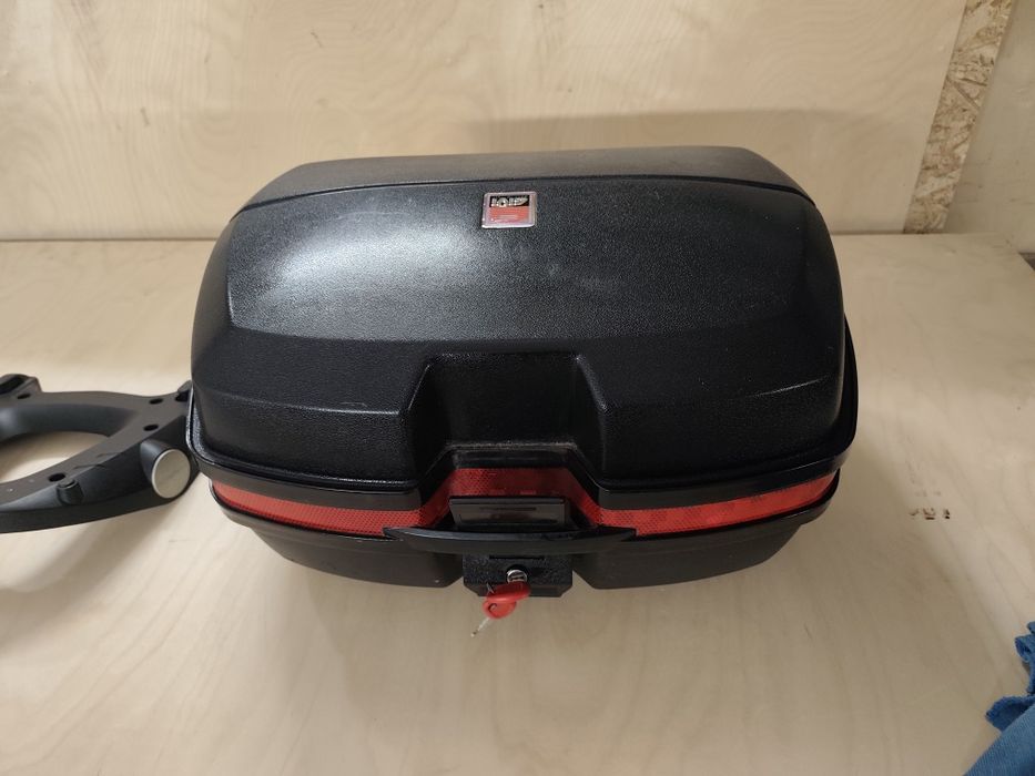 Kufer Givi plus płyta Kappa