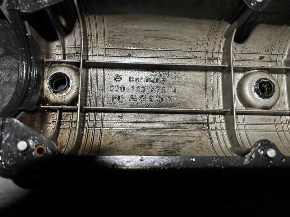 головка блока циліндрів