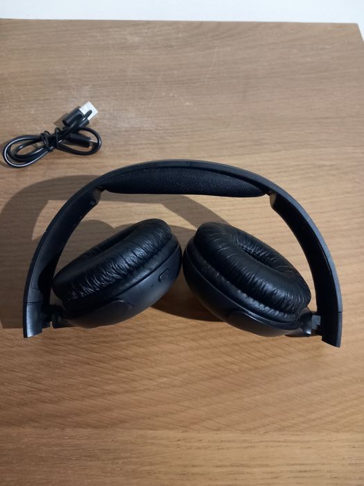 Auscultadores Bluetooth PHILIPS Tauh202Bk