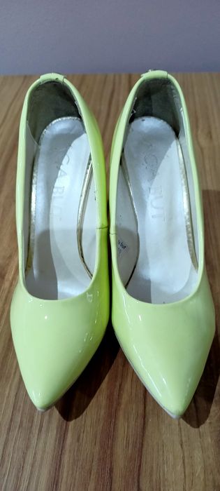 Szpilki rozm 37 seledynowe