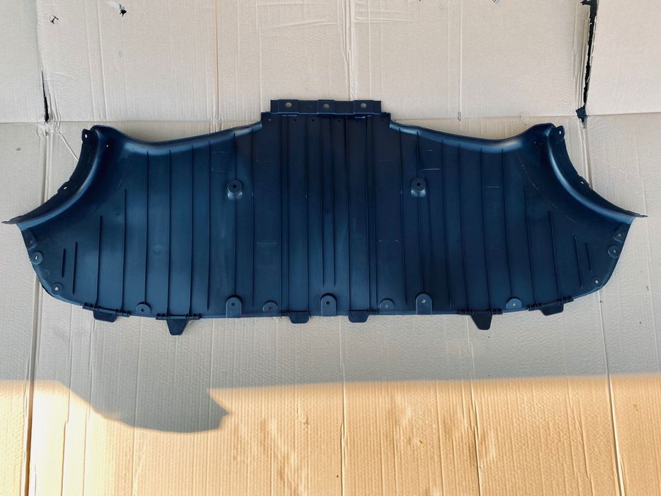 Защита губа бампера подрамника днища Tesla model Y 3