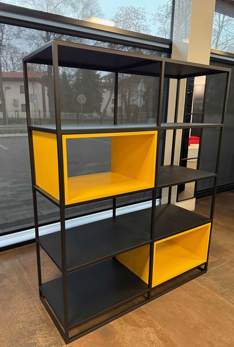 Regał metalowy nowoczesny