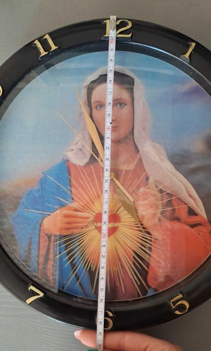 Okrągły Vintage zegar ścienny Matka Boska Maria trójwymiarowy 3D