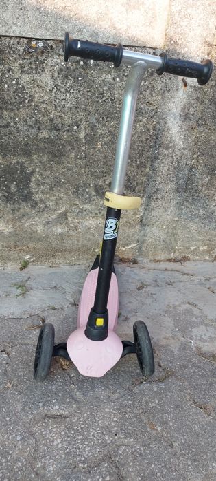 Vendo trotinete e cadeira bicicleta criança