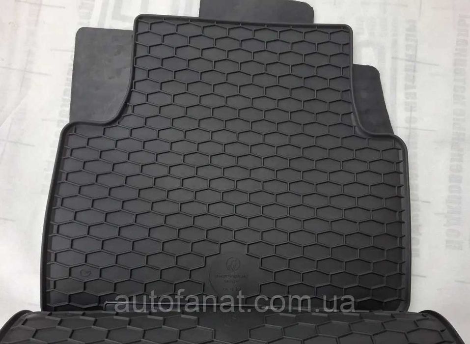 VW Passat B8 (2014–2023) | Коврики в салон Фольксваген | Гумові, Чехія