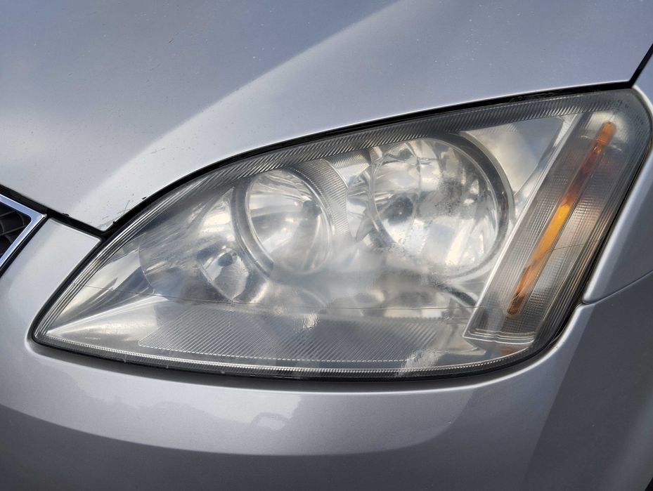 Ford Focus C-Max MK1 1.8i 2004r.Lampa przednia lewa.
