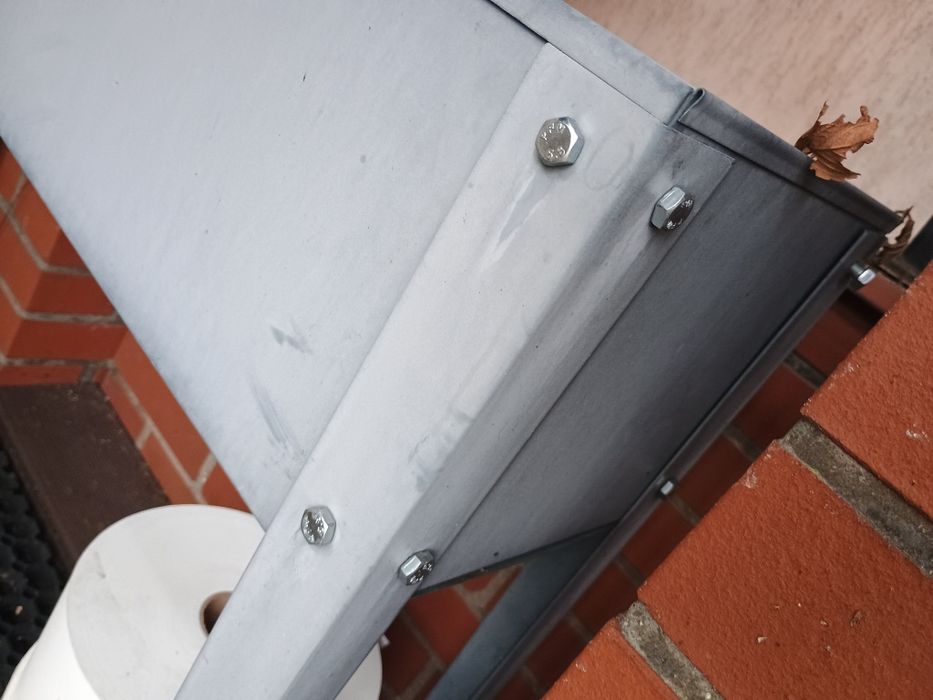 Donica kwietnik metalowy