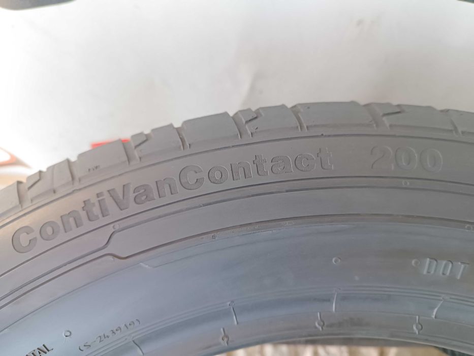 Літні шини 225/55 R17 Continental conti van contact 200	95%залишок