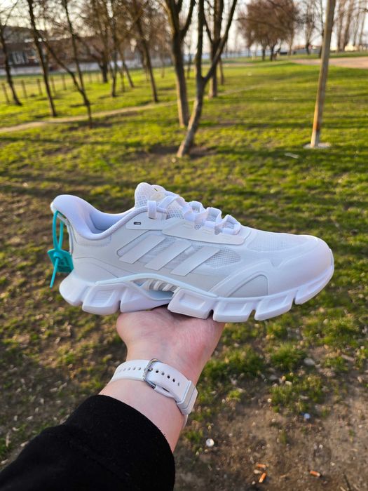 Кросівки Adidas ClimaCool Білі ОРИГІНАЛ Нові 42 2/3 р.