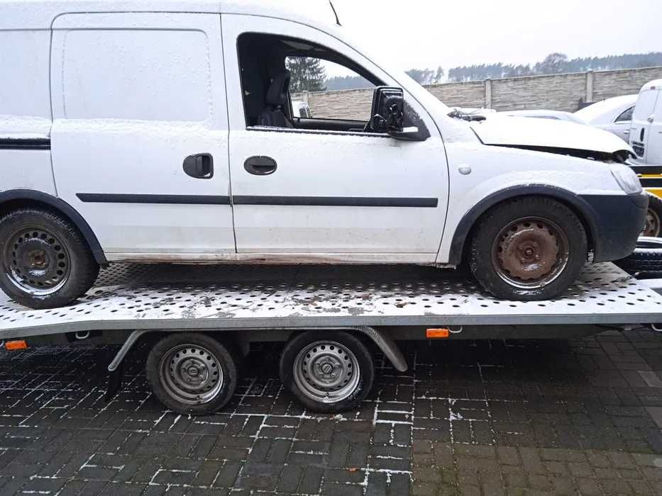 drzwi prawy przód prawe przednie opel combo