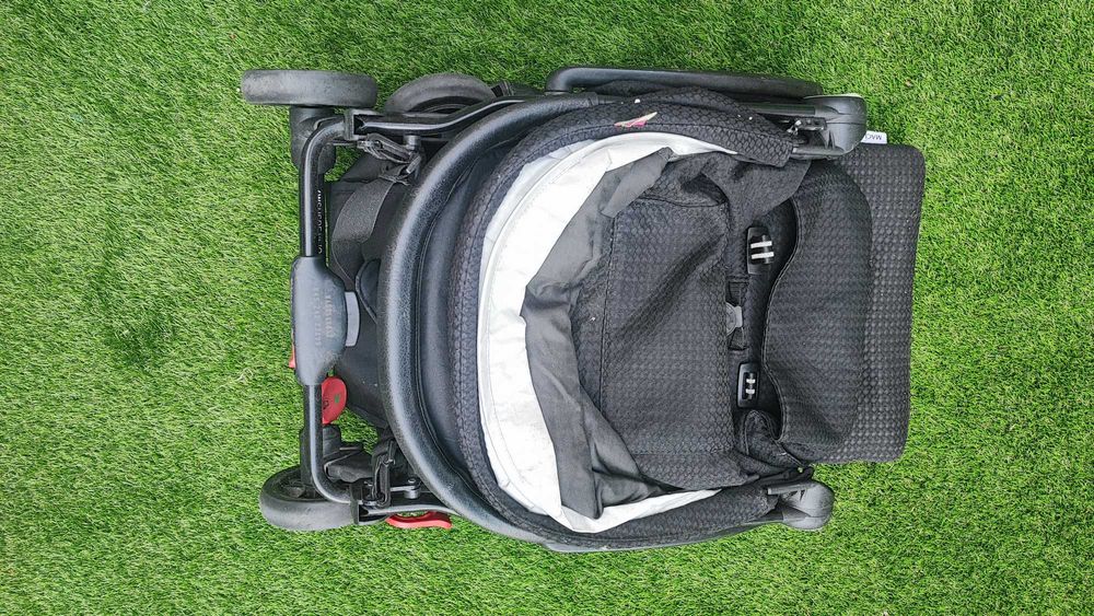 Carrinho de bebê compacto viagem avião