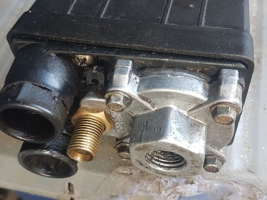 Sprężarka restart 230v