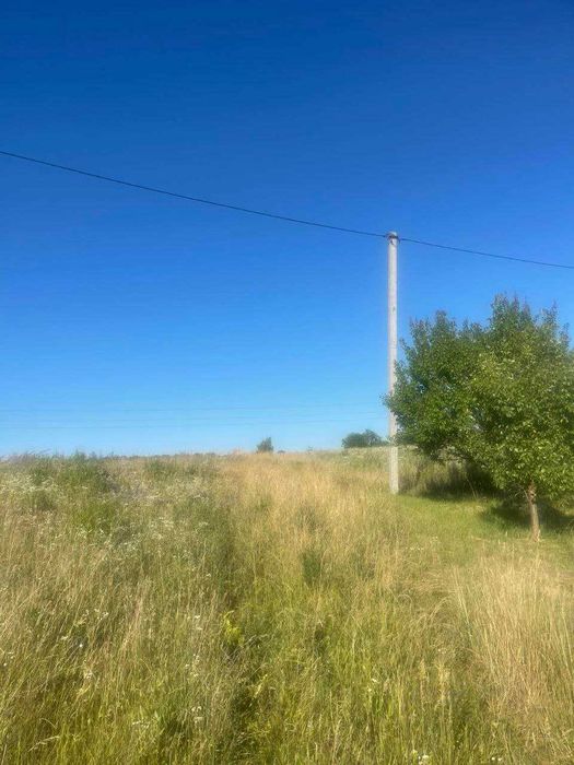 Продам земельну ділянку с.Порозове (0.15 га)