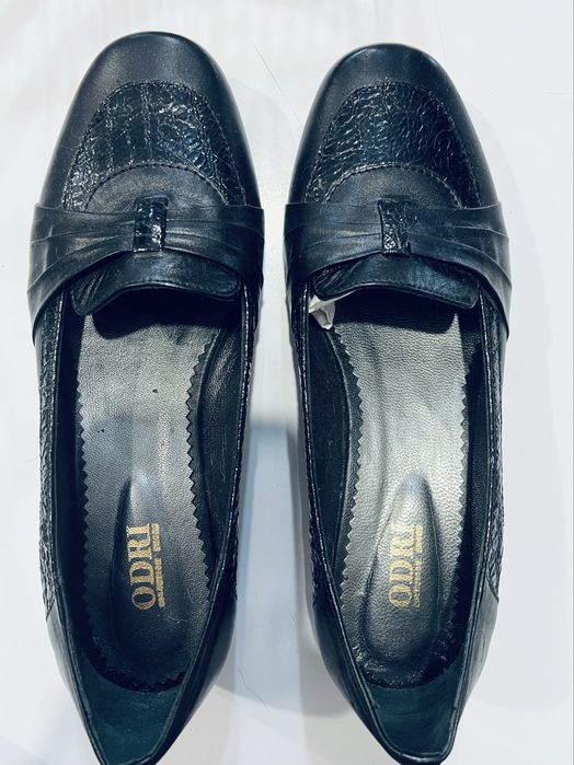 Туфлі шкіряні 40розміру. Нові!